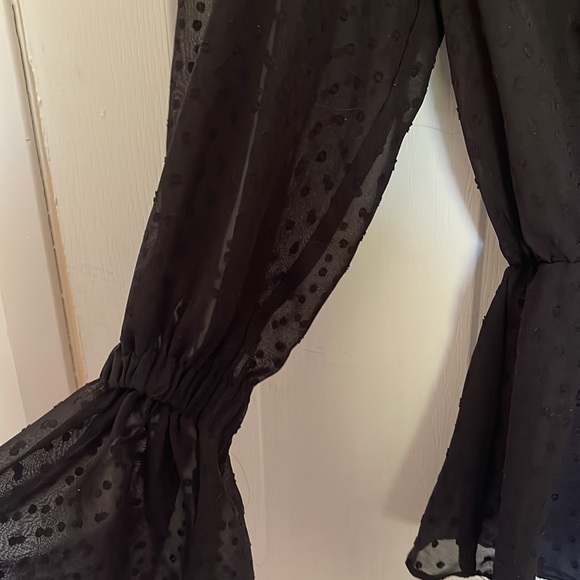 Mesh black top! Chiffon material - Picture 3 of 4